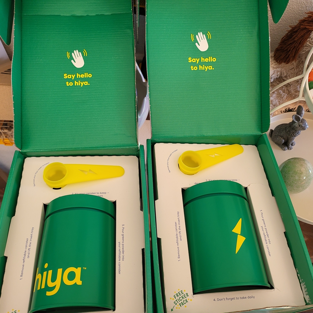 Hiya Green and Yellow Vitamin Container Set